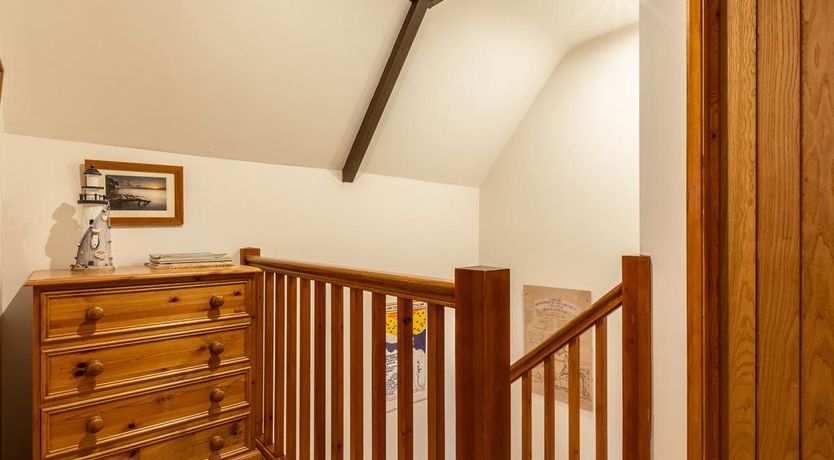 Photo of 2 Bed in Godshill