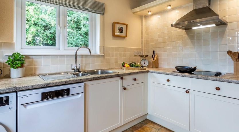 Photo of 2 Bed in Godshill