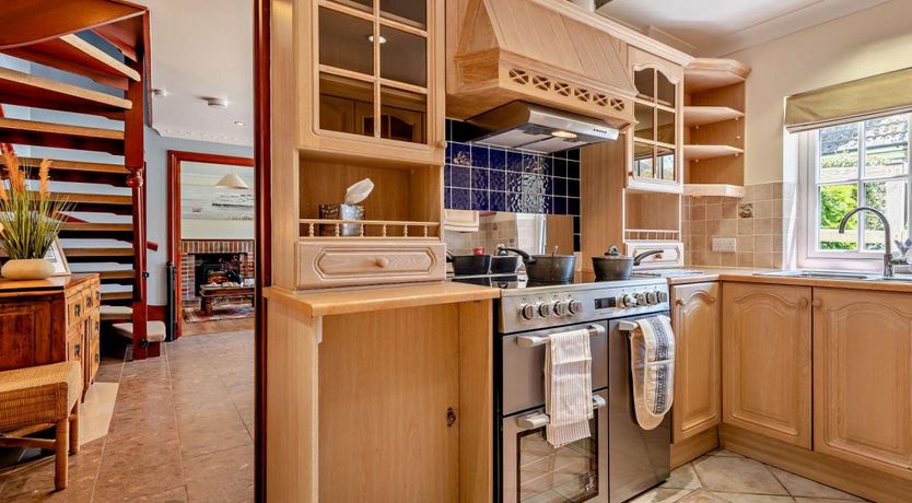 Photo of 2 Bed in Winterborne Stickland