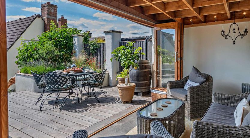 Photo of 2 Bed in Winterborne Stickland