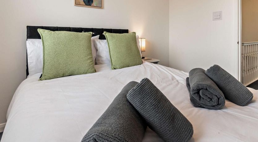 Photo of 3 Bed in Shanklin