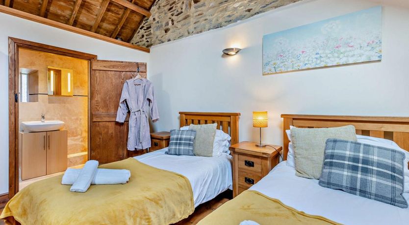 Photo of 2 Bed in St. Giles-on-the-Heath