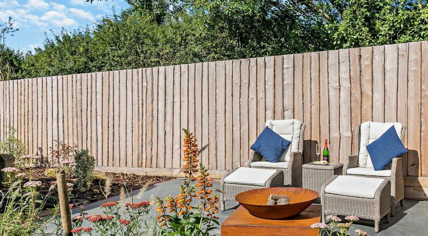 Photo of 1 Bed in Badgeworth