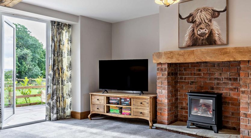 Photo of 2 Bed in Stoke-on-trent