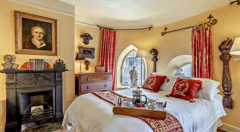 Photo of 1 Bed in Nether Stowey