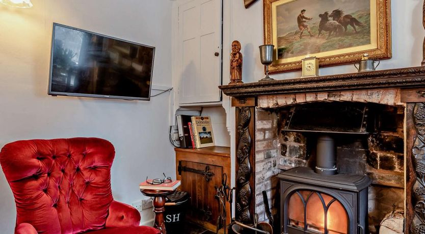 Photo of 1 Bed in Nether Stowey