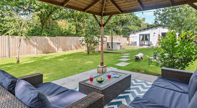 Photo of in Hambledon  (95357)