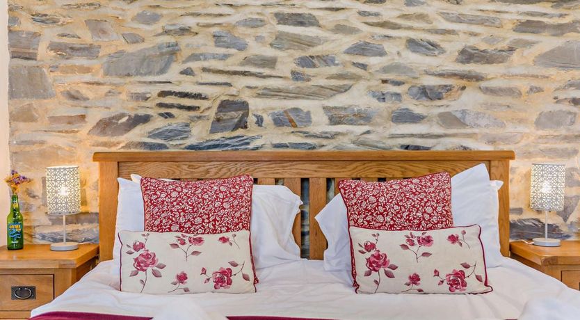 Photo of 1 Bed in St. Giles-on-the-Heath