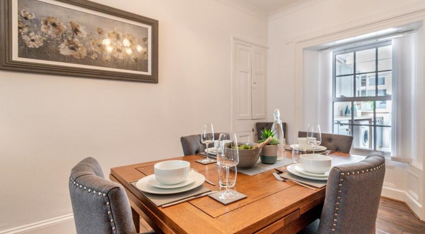 Photo of 2 Bed in Milford Haven