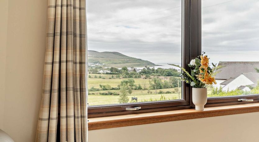 Photo of 4 Bed in Blackwaterfoot