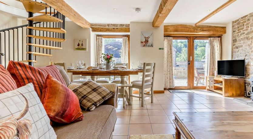 Photo of 5 Bed in Tugford