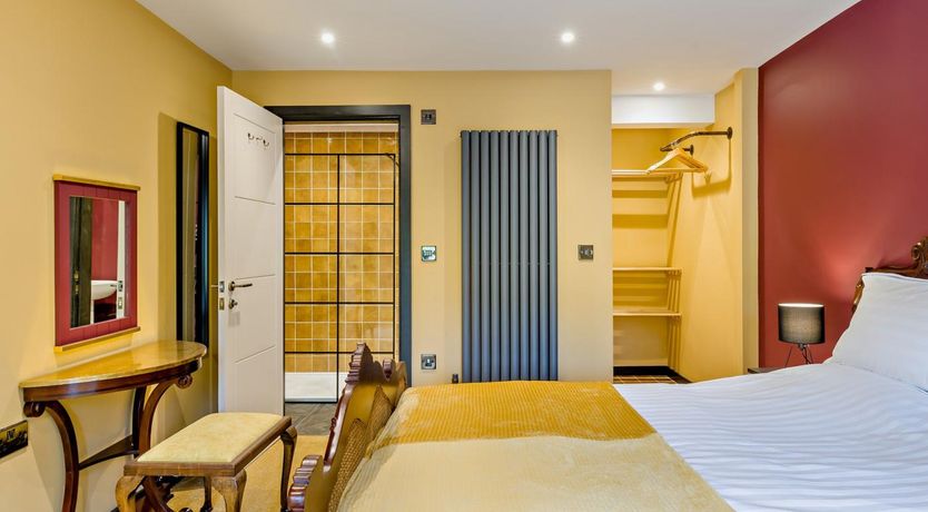Photo of 2 Bed in Stoke-on-trent