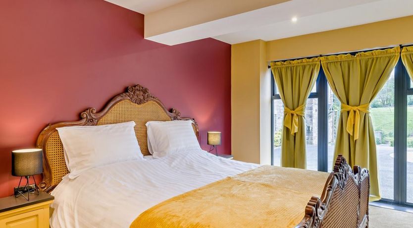 Photo of 2 Bed in Waterhouses