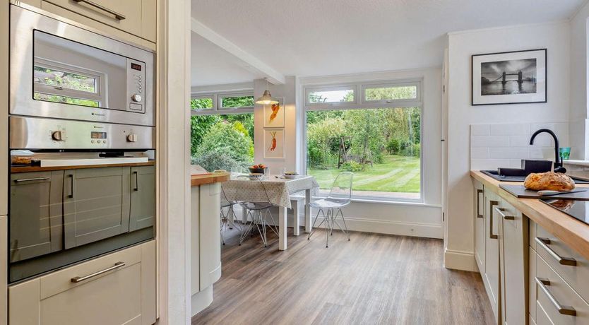 Photo of 3 Bed in Cranmore