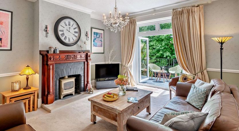 Photo of 2 Bed in Shanklin