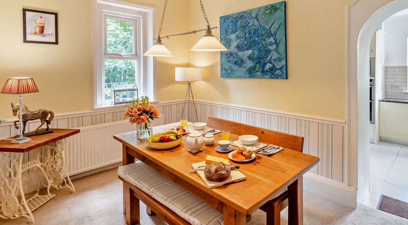 Photo of 2 Bed in Shanklin