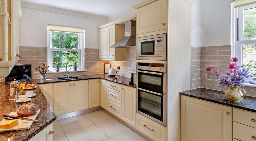 Photo of 2 Bed in Shanklin