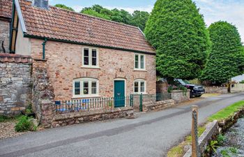 Cottage in Somerset Holiday Home