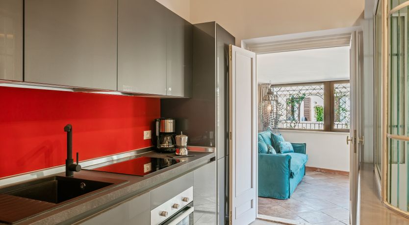 Photo of The Roman Lace