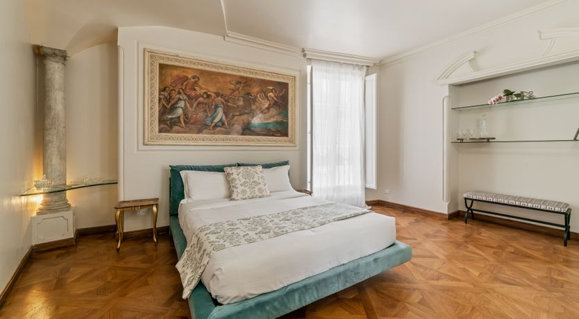 Photo of The Roman Lace