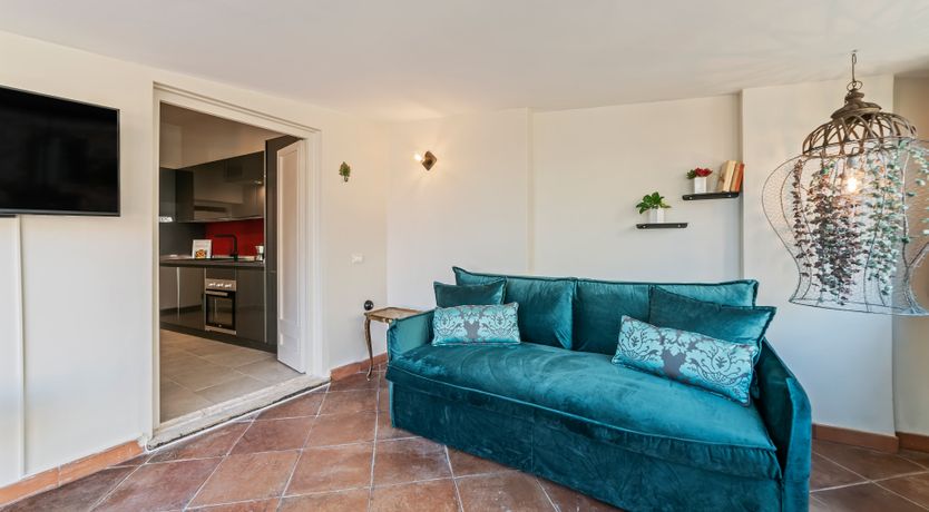 Photo of The Roman Lace