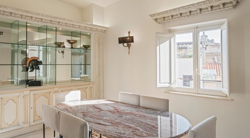 Photo of The Roman Lace