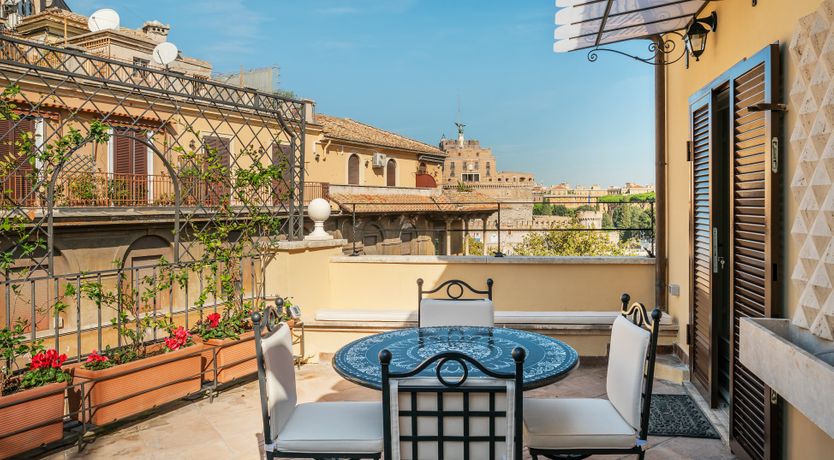 Photo of The Roman Lace