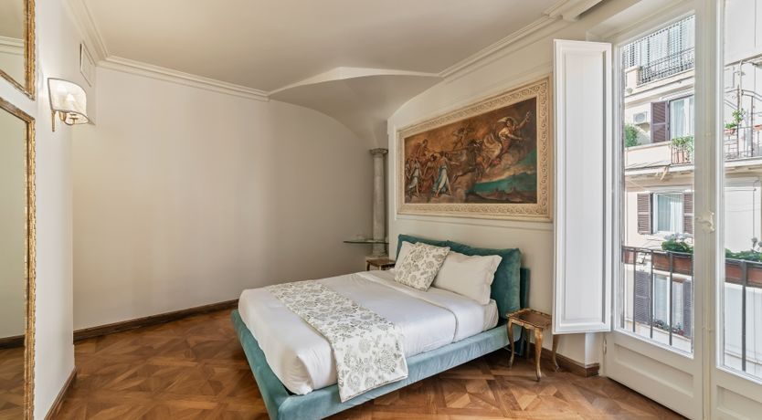 Photo of The Roman Lace