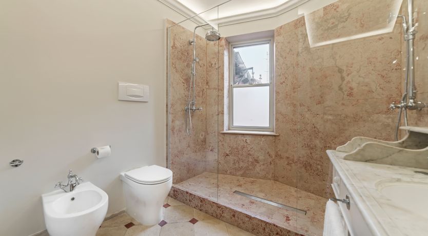 Photo of The Roman Lace