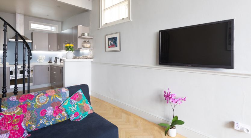 Photo of Jasmine Mews