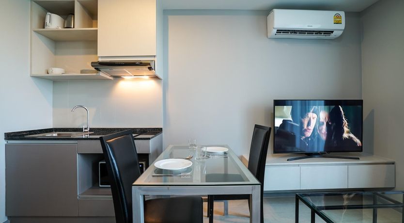 Photo of Sandy Soles