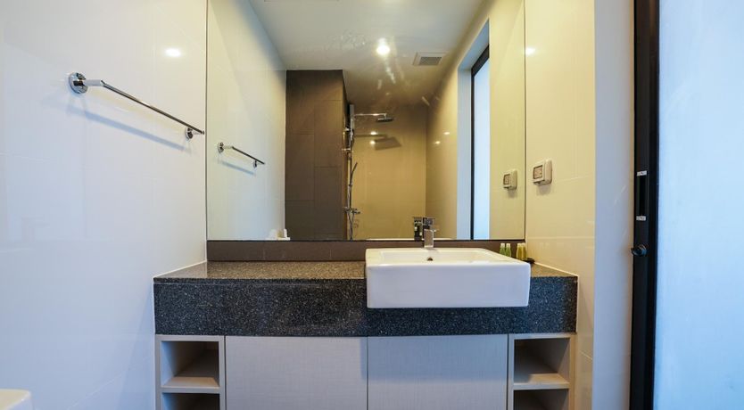 Photo of Sandy Soles