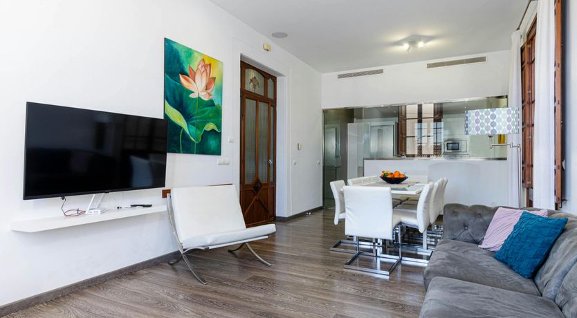 Photo of Olive & Almond