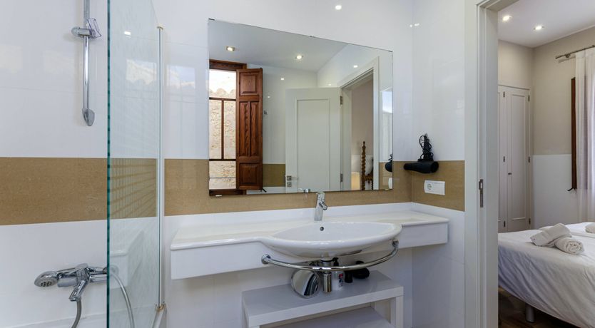 Photo of Olive & Almond