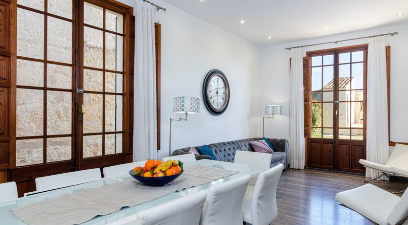 Photo of Olive & Almond