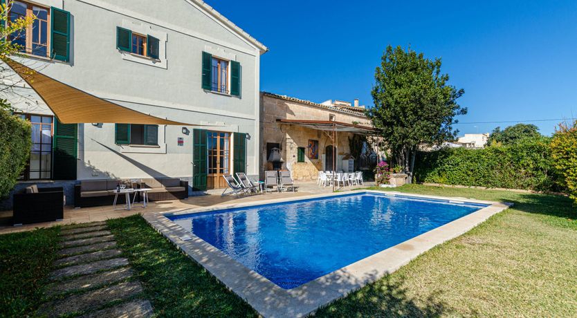 Photo of Olive & Almond