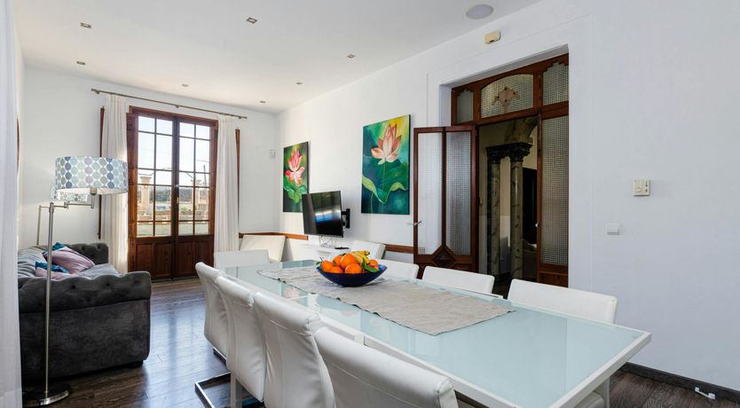 Photo of Olive & Almond