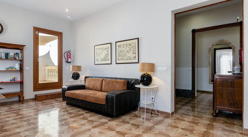 Photo of Olive & Almond