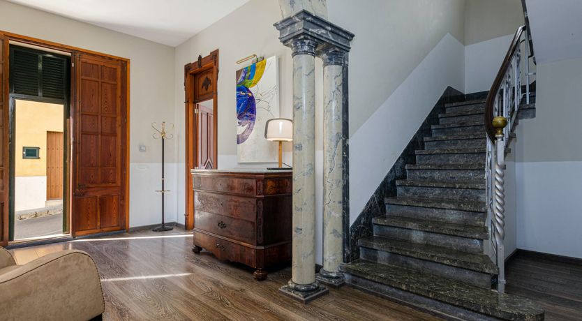 Photo of Olive & Almond