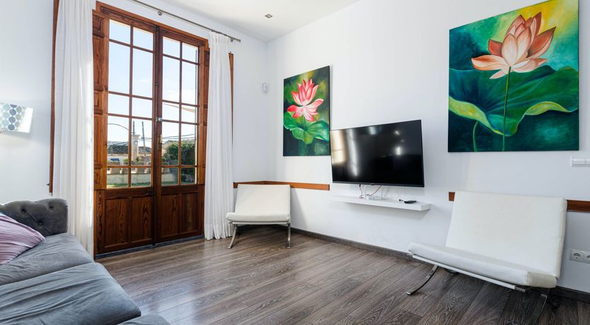 Photo of Olive & Almond