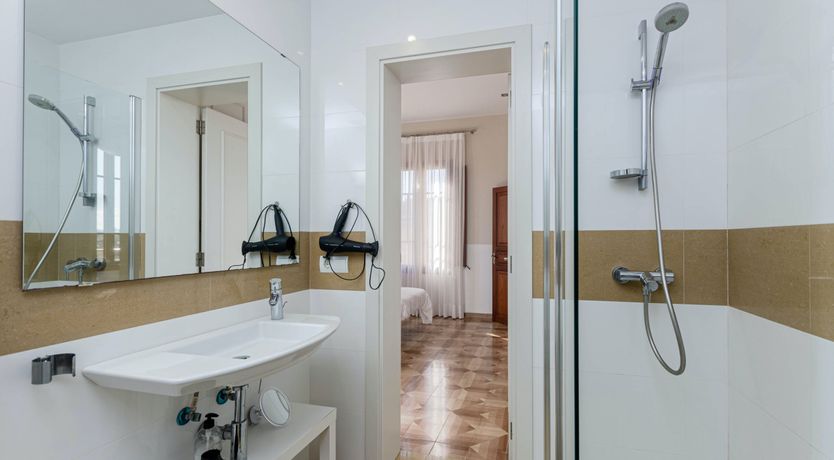 Photo of Olive & Almond