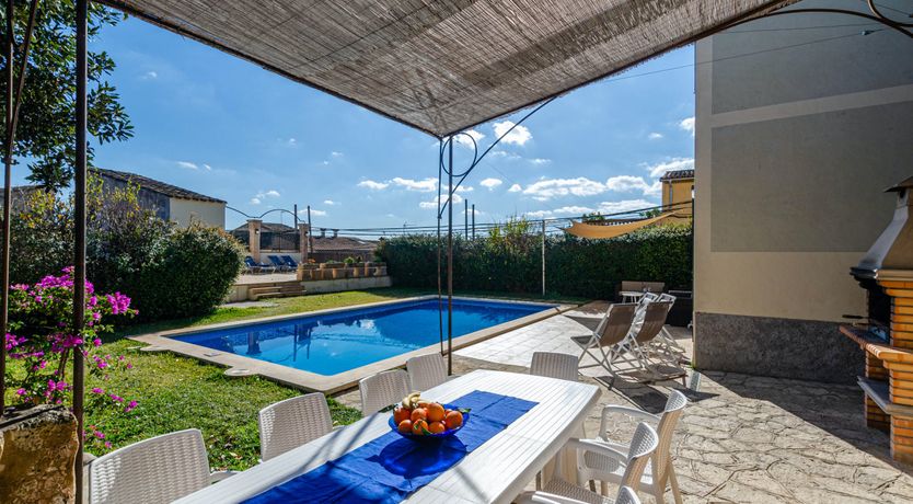 Photo of Olive & Almond