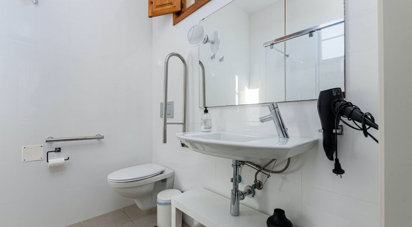 Photo of Olive & Almond