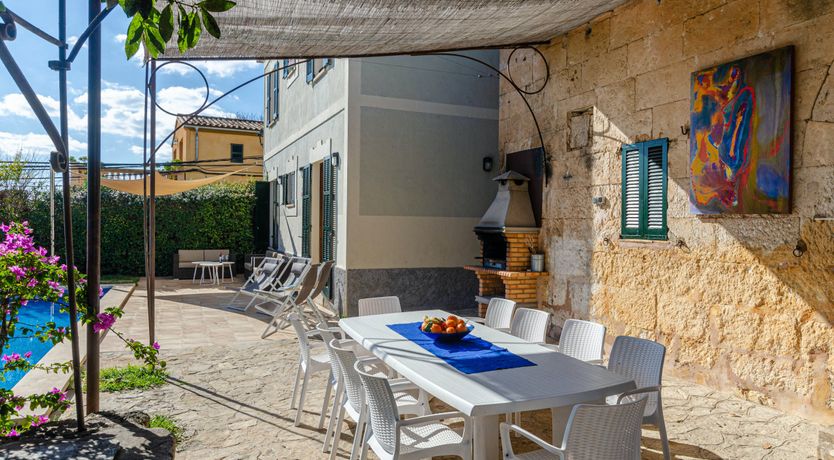 Photo of Olive & Almond