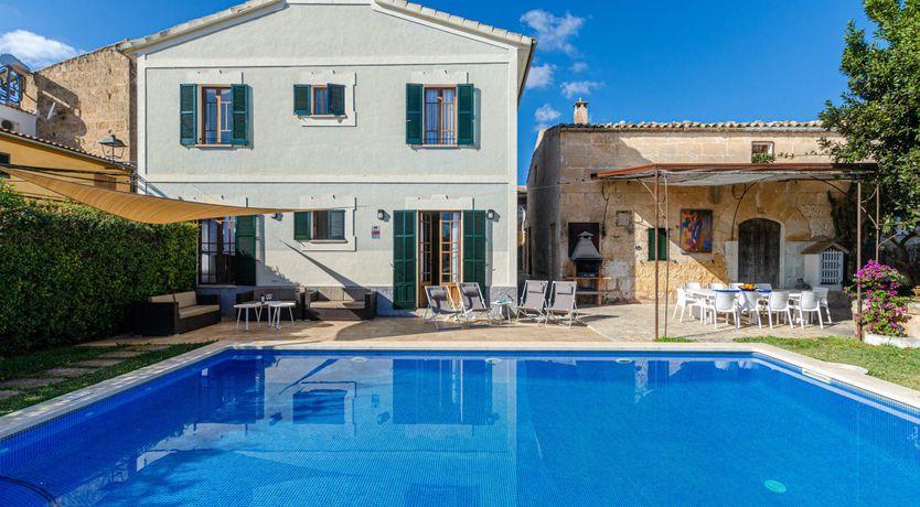 Photo of Olive & Almond