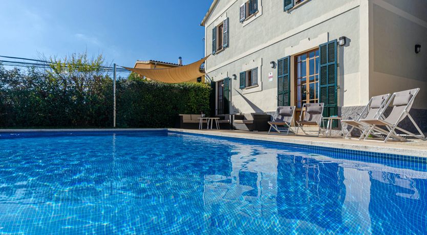 Photo of Olive & Almond