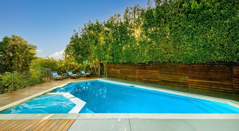 Photo of Skyline Horizon