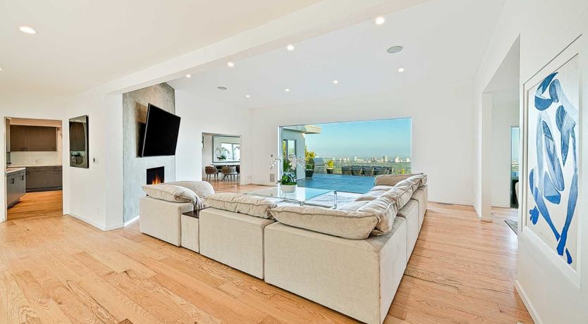 Photo of Skyline Horizon