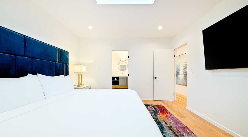 Photo of Skyline Horizon