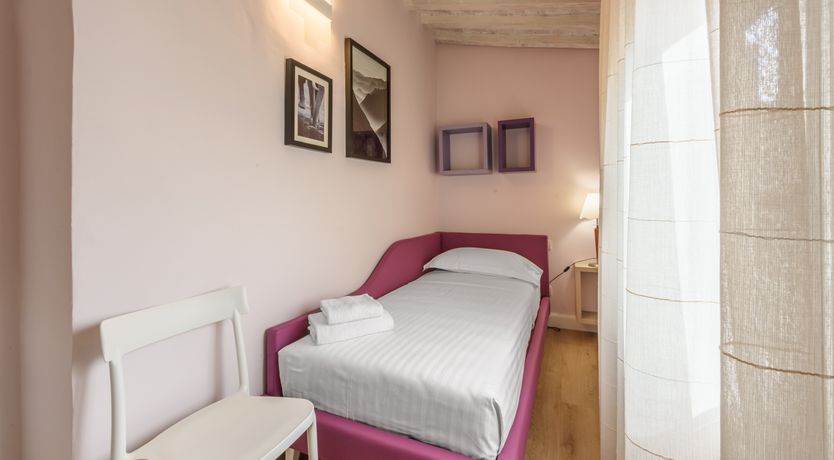 Photo of Renaissance Muse